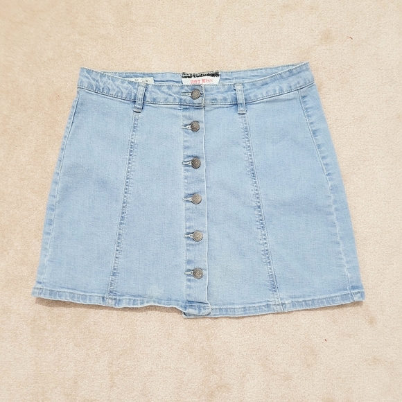 HOT KISS Y2K Denim Button Skylar Skirt Women's Size Medium Cotton Blend Stretch - Picture 3 of 9